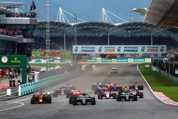 Lewis Hamilton, Mercedes-Benz F1 W08  leads at the start of the race