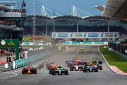 Lewis Hamilton, Mercedes-Benz F1 W08 leads at the start of the race