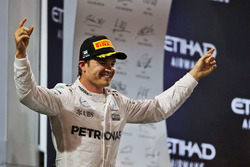 Podium : le deuxième, Nico Rosberg, Mercedes AMG F1