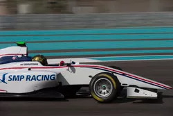 Robert Shwartzman, Koiranen GP