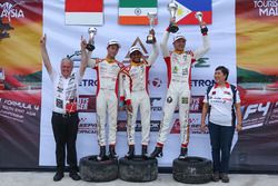 Podium: race winner Akash Gowda, second place Presley Martono, third place Gabriel Cabrera