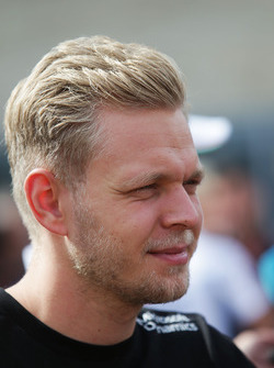 Kevin Magnussen, Renault Sport F1 Team with the media