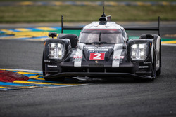 #2 Porsche Team Porsche 919 Hybrid: Romain Dumas, Neel Jani, Marc Lieb