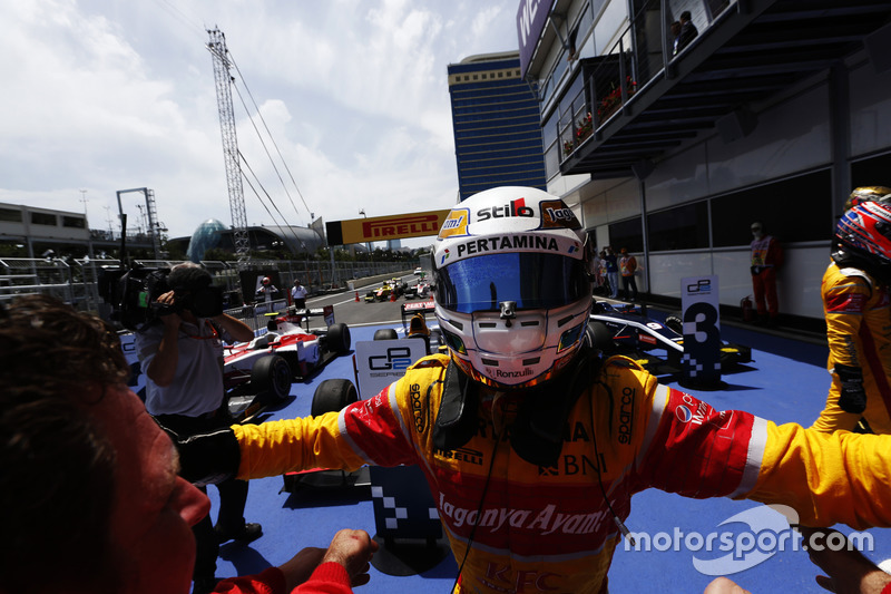 Il vincitore della gara Antonio Giovinazzi, PREMA Racing