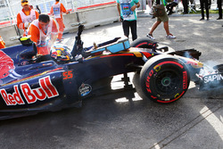 Carlos Sainz Jr., Scuderia Toro Rosso STR11 se retira de la carrera