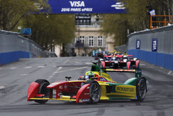 Daniel Abt, ABT Schaeffler Audi Sport leads