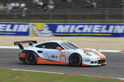 #86 Gulf Racing Porsche 911 RSR: Michael Wainwright, Adam Carroll, Ben Barker