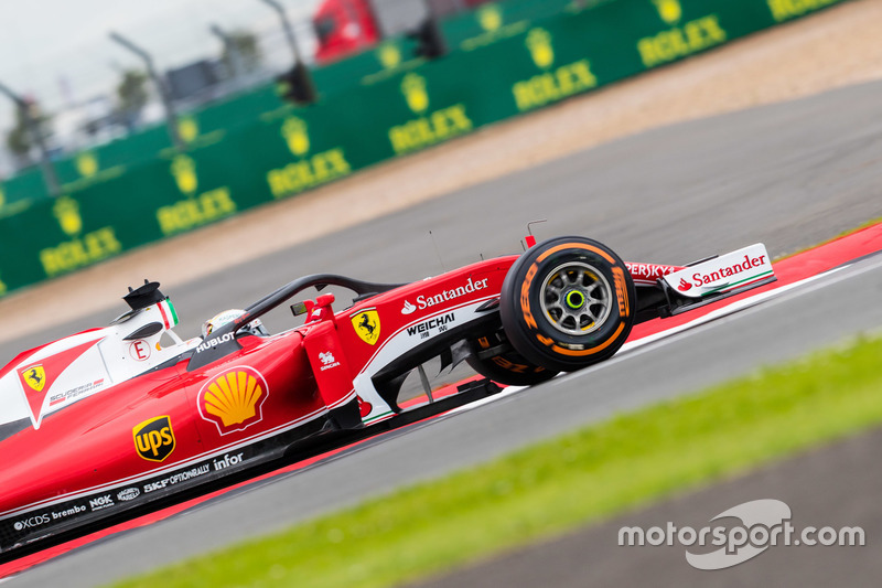 Sebastian Vettel, Ferrari SF16-H running the Halo cockpit cover