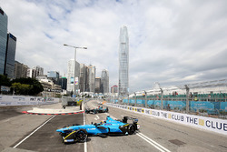 Sébastien Buemi, Renault e.Dams runs wide