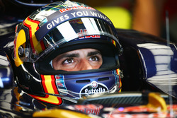 Carlos Sainz Jr., Scuderia Toro Rosso STR11