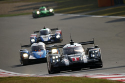 #1 Porsche Team Porsche 919 Hybrid: Timo Bernhard, Mark Webber, Brendon Hartley