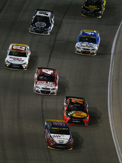 Joey Logano, Team Penske Ford, Martin Truex Jr., Furniture Row Racing Toyota