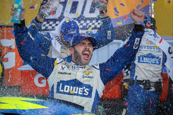 Race winner Jimmie Johnson, Hendrick Motorsports Chevrolet