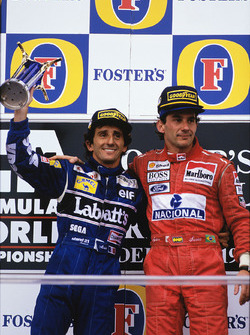 Podium : le vainqueur Ayrton Senna, McLaren; le second Alain Prost, Williams