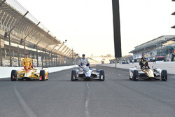 Top 3 en clasificación: Ryan Hunter-Reay, Andretti Autosport Honda, Josef Newgarden, Ed Carpenter Ra