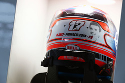 helm of Romain Grosjean, Haas F1 Team bersama tribute to Jules Bianchi