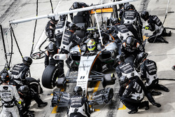 Sergio Perez, Force India F1 VJM09 pit stop