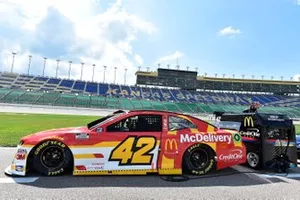Matt Kenseth, Chip Ganassi Racing, McDelivery Chevrolet Camaro