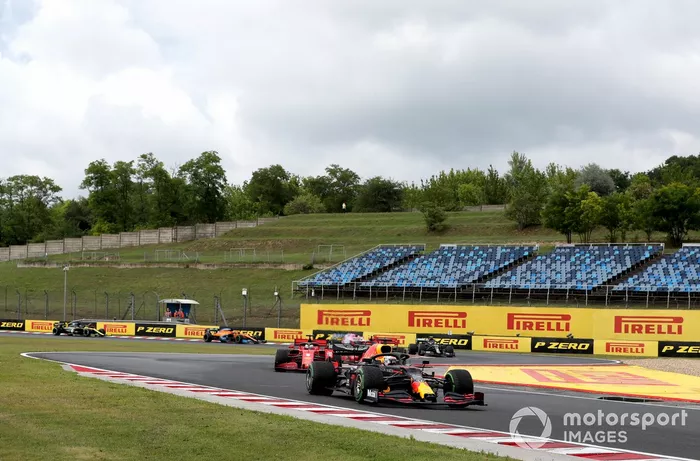 Max Verstappen, Red Bull Racing RB16, Sebastian Vettel, Ferrari SF1000 