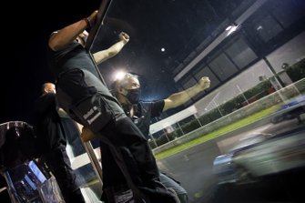 Festeggiamenti del team Tsunami RT