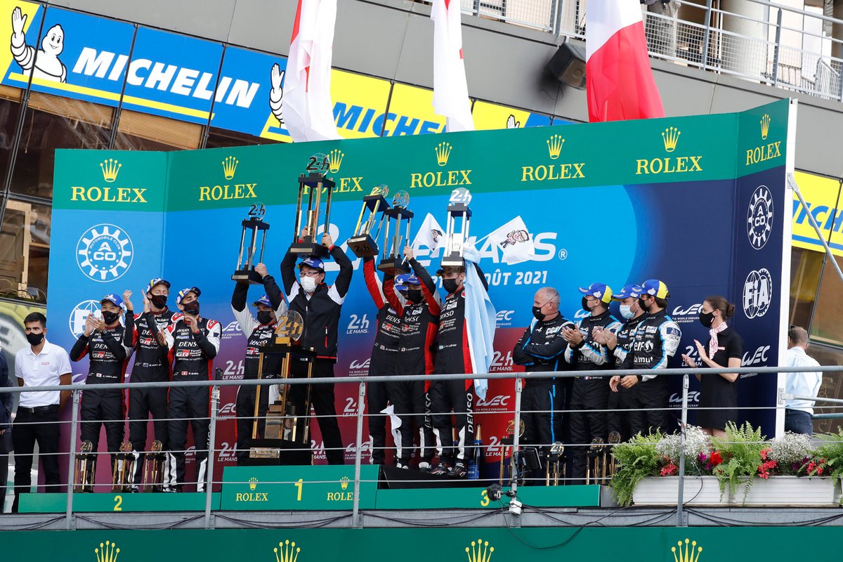 Podio: ganadores #7 Toyota Gazoo Racing Toyota GR010 - Hybrid Hypercar, Mike Conway, Kamui Kobayashi, José María López, segundo lugar #8 Toyota Gazoo Racing Toyota GR010 - Hybrid Hypercar, Sebastien Buemi, Kazuki Nakajima, Brendon Hartley, tercer lugar #36 Alpine Elf Matmut Alpine A480 - Gibson Hypercar, André Negrão, Nicolas Lapierre, Matthieu Vaxiviere