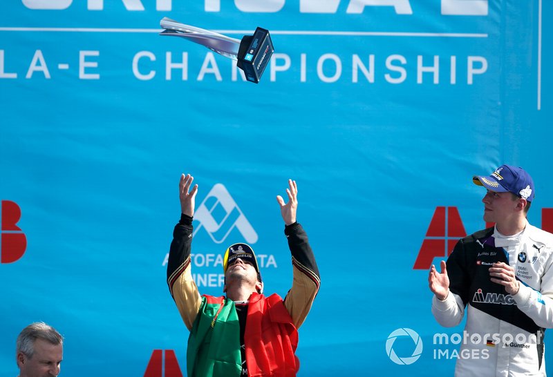 Antonio Felix da Costa, DS Techeetah, 2nd position celebrates on the podium with Race winner Maximilian Günther, BMW I Andretti Motorsports