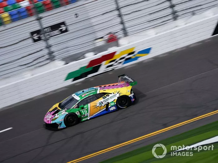 #19 GEAR Racing powered by GRT Grasser Lamborghini Huracan GT3, GTD: Christina Nielsen, Katherine Legge, Tatjana Calderon, Rahel Frey