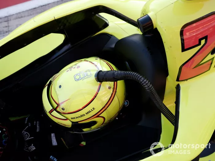 Simon Pagenaud, Team Penske Chevrolet, cooling tube, helmet cooler, scoop