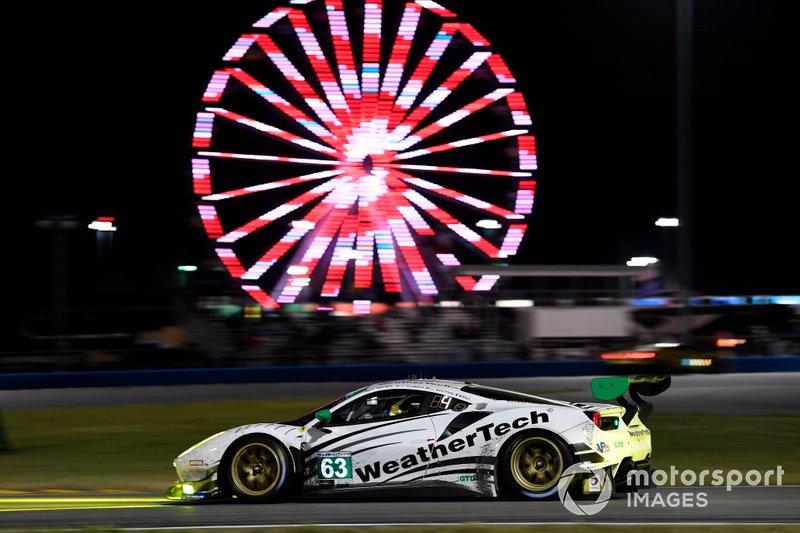 #63 Scuderia Corsa Ferrari 488 GT3, GTD: Cooper MacNeil, Toni Vilander, Jeff Westphal, Alessandro Balzan