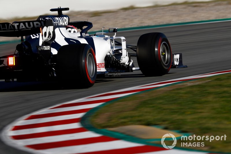 11º Daniil Kvyat, AlphaTauri AT01: 1:16.914 (con neumáticos C4)