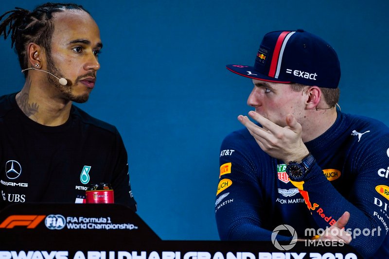 Pole man Lewis Hamilton, Mercedes AMG F1, e Max Verstappen, Red Bull Racing, in conferenza stampa dopo le qualifiche