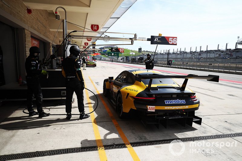 #56 Team Project 1 Porsche 911 RSR: Egidio Perfetti, Laurents Horr, Matteo Cairoli