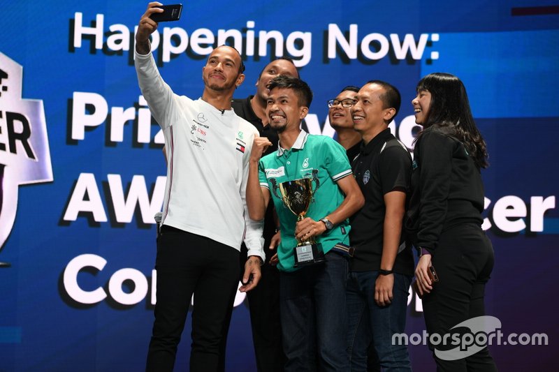 WM-Feier von Mercedes und Petronas