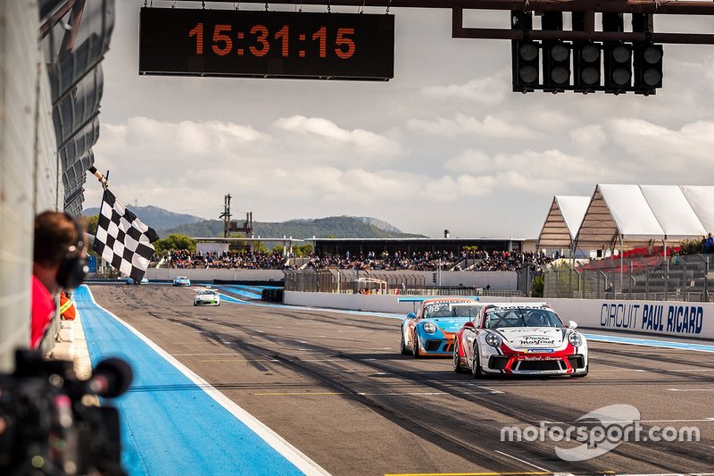 Yarış galibi ve 2019 şampiyonu Ayhancan Güven, Porsche 911 GT3, Pierre Martinet by Almeras