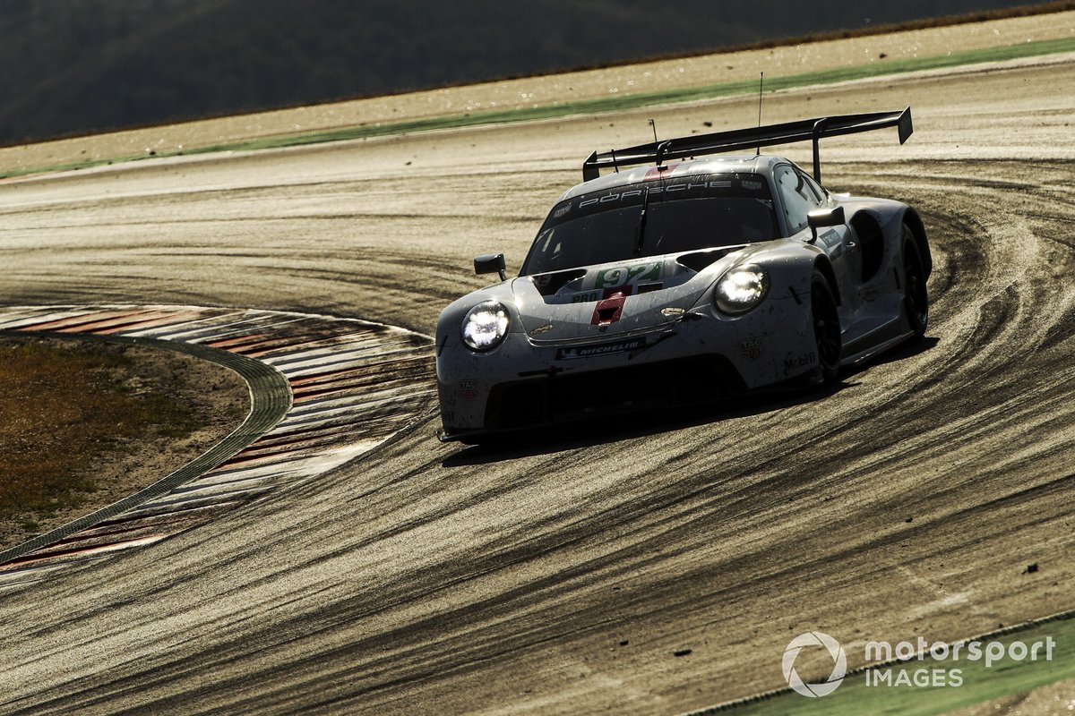 #92 Porsche GT Team Porsche 911 RSR - 19: Kevin Estre, Neel Jani, Michael Christensen