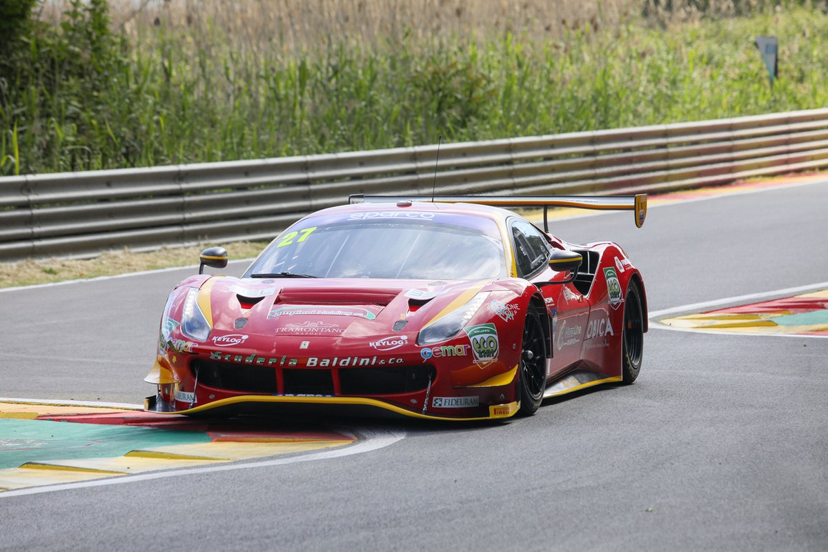 #27 Scuderia Baldini, Ferrari 488 GT3 Evo: Giancarlo Fisichella, Stefano Gai, Daniel Zampieri