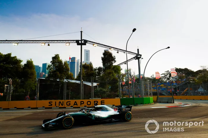 Lewis Hamilton, Mercedes AMG F1 W09 EQ Power+