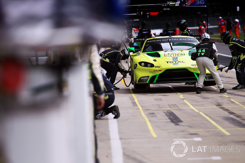 #97 Aston Martin Racing Aston Martin Vantage AMR: Alex Lynn, Maxime Martin