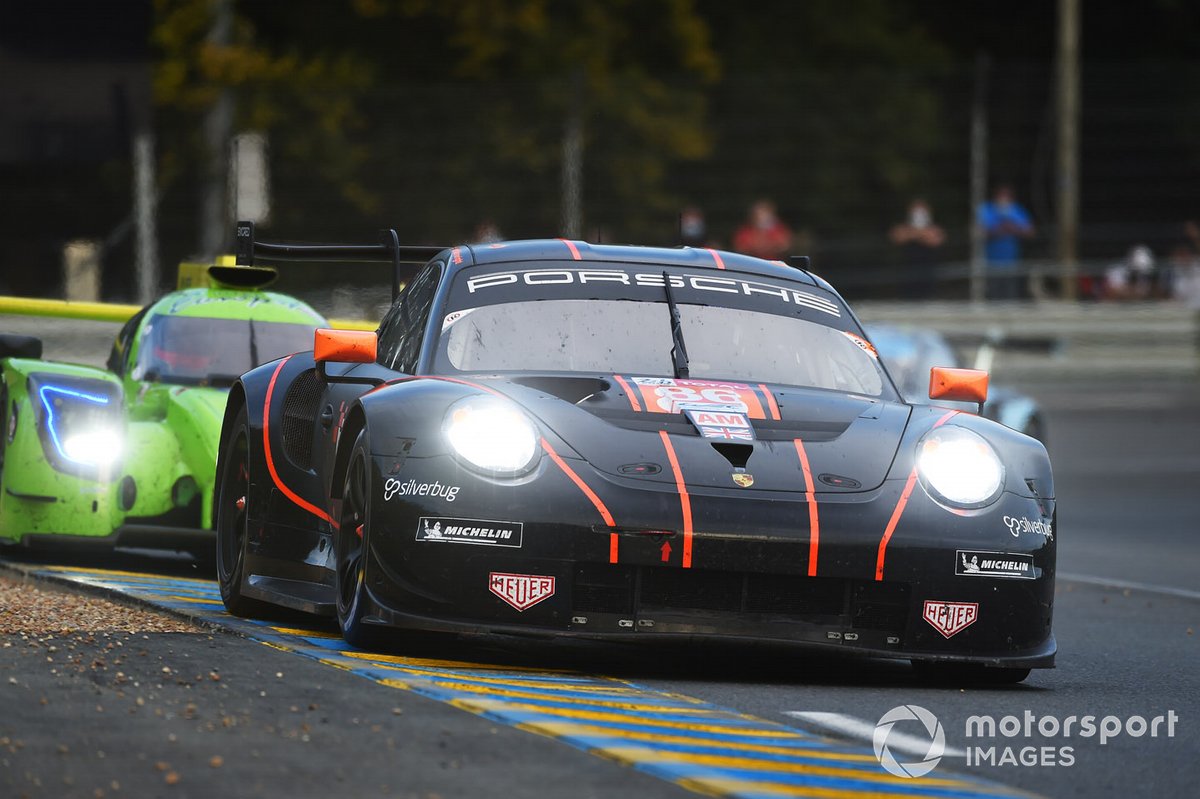 #86 Gulf Racing Porsche 911 RSR: Michael Wainwright, Andrew Watson, Benjamin Barker
