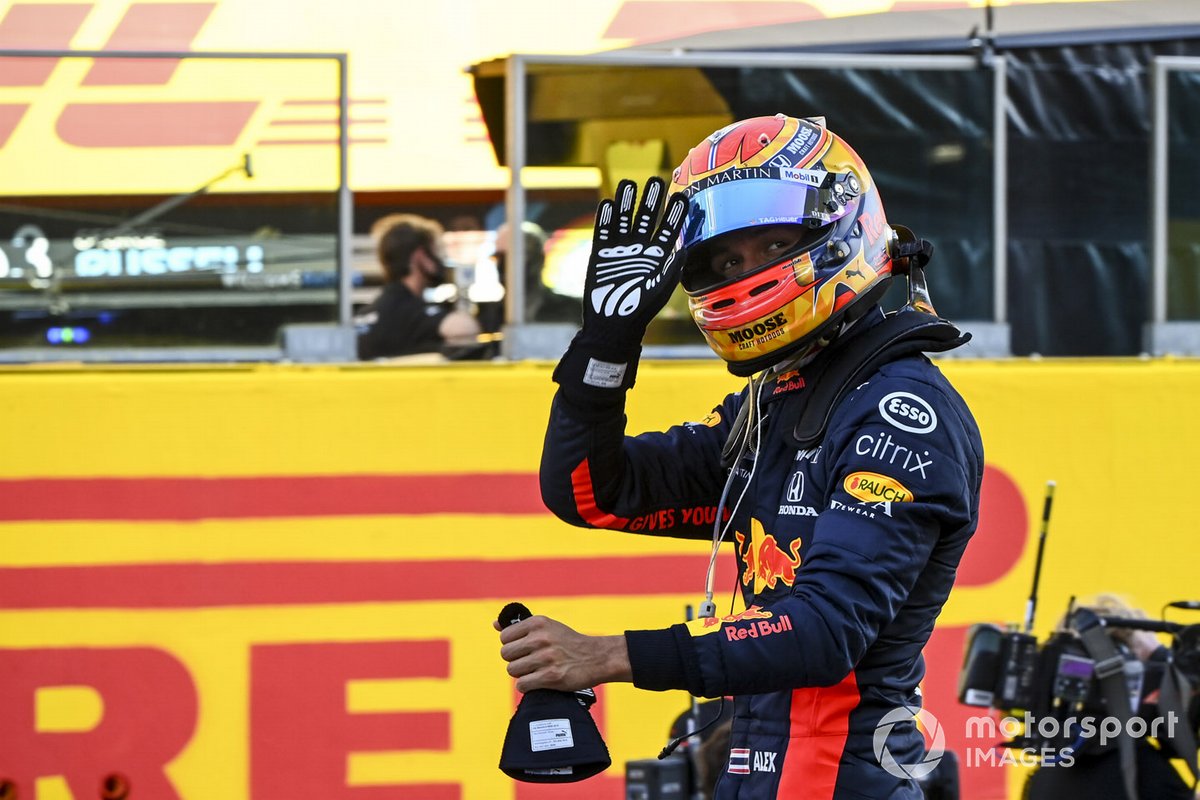 Tercer lugar Alex Albon, Red Bull Racing