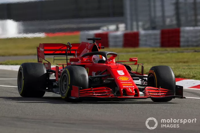 Trompo de Sebastian Vettel, Ferrari SF1000