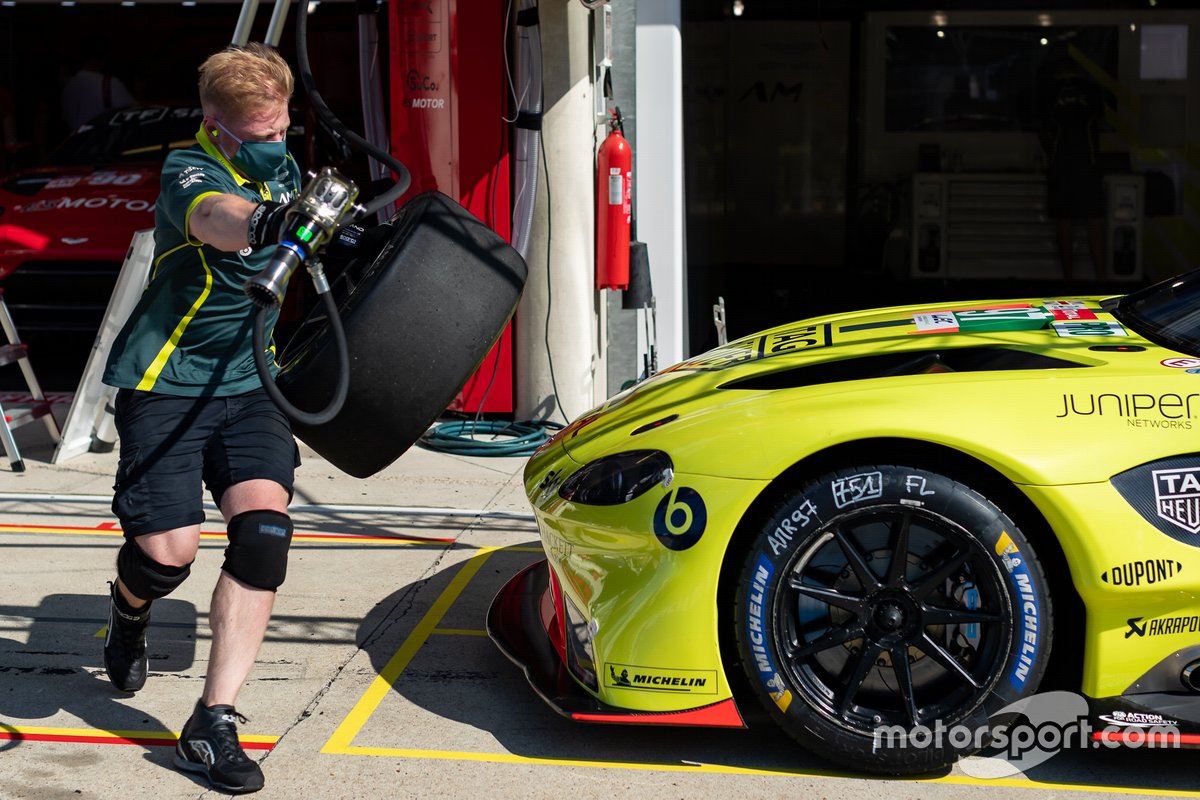 #97 Aston Martin Racing - Aston Martin Vantage AMR: Alex Lynn, Maxime Martin, Harry Tincknell 