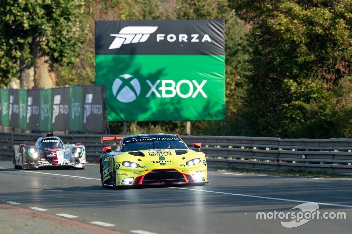 #98 Aston Martin Racing - Aston Martin Vantage AMR: Paul Dalla Lana, Ross Gunn, Agusto Farfus