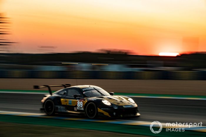 #89 Team Project 1 Porsche 911 RSR: 