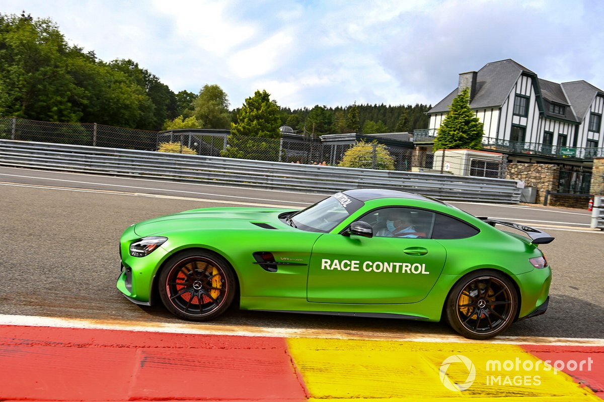 Mercedes AMG de Control de Carrera