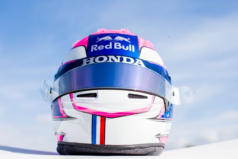El casco de Pierre Gasly, Toro Rosso, en homenaje a su amigo Anthoine Hubert en el GP de Italia