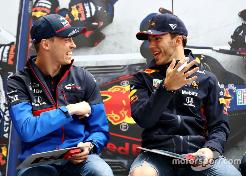 Pierre Gasly, Red Bull Racing, Daniil Kvyat, Toro Rosso