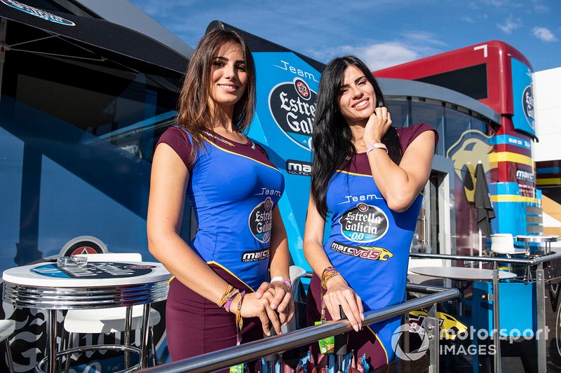 Девушки команды Estrella Galicia, Moto2