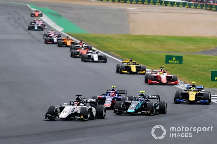 Callum Ilott, Sauber Junior Team by Charouz, Nicholas Latifi, Dams and Nobuharu Matsushita, Carlin 