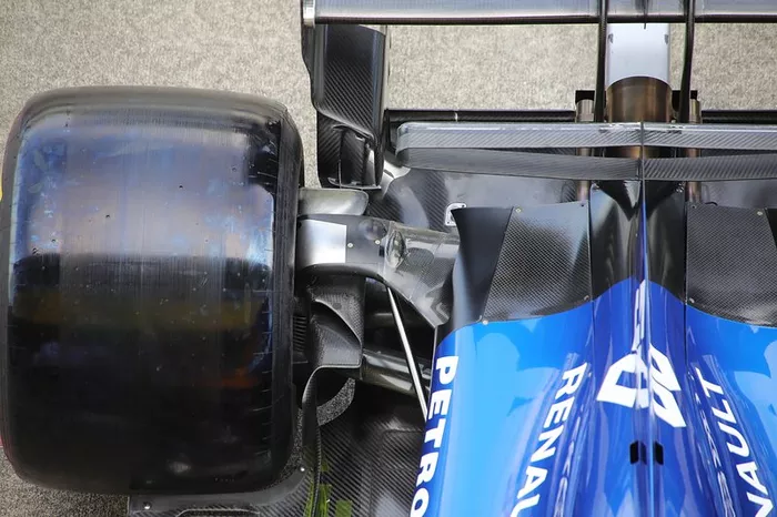 McLaren MCL34, rear detail